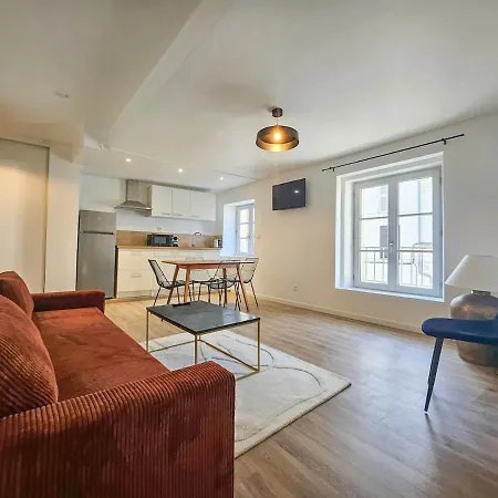 Maison Valois 4 Apartment *